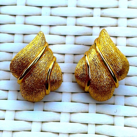 Christian Dior earrings - Picture 2 of 8